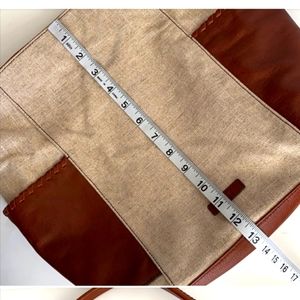 Fossil cow hide leather zip top tote shoulder bag